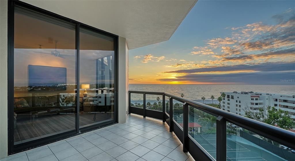 For Sale: $3,275,000 (3 beds, 4 baths, 3273 Square Feet)