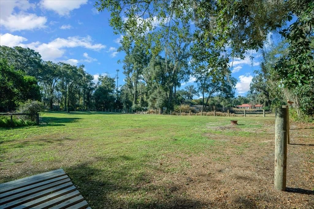 待售: $53,500 (0.61 acres)