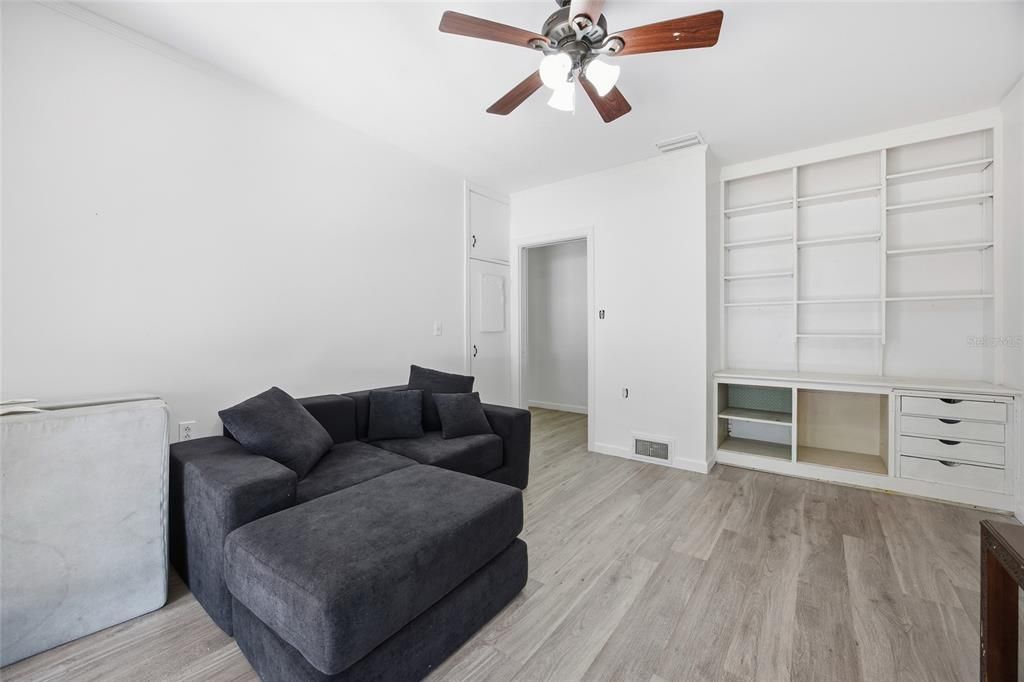 Active With Contract: $509,000 (4 beds, 3 baths, 2624 Square Feet)