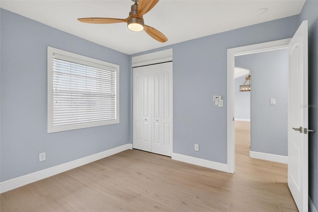 Activo con contrato: $1,999,000 (5 camas, 5 baños, 3717 Pies cuadrados)