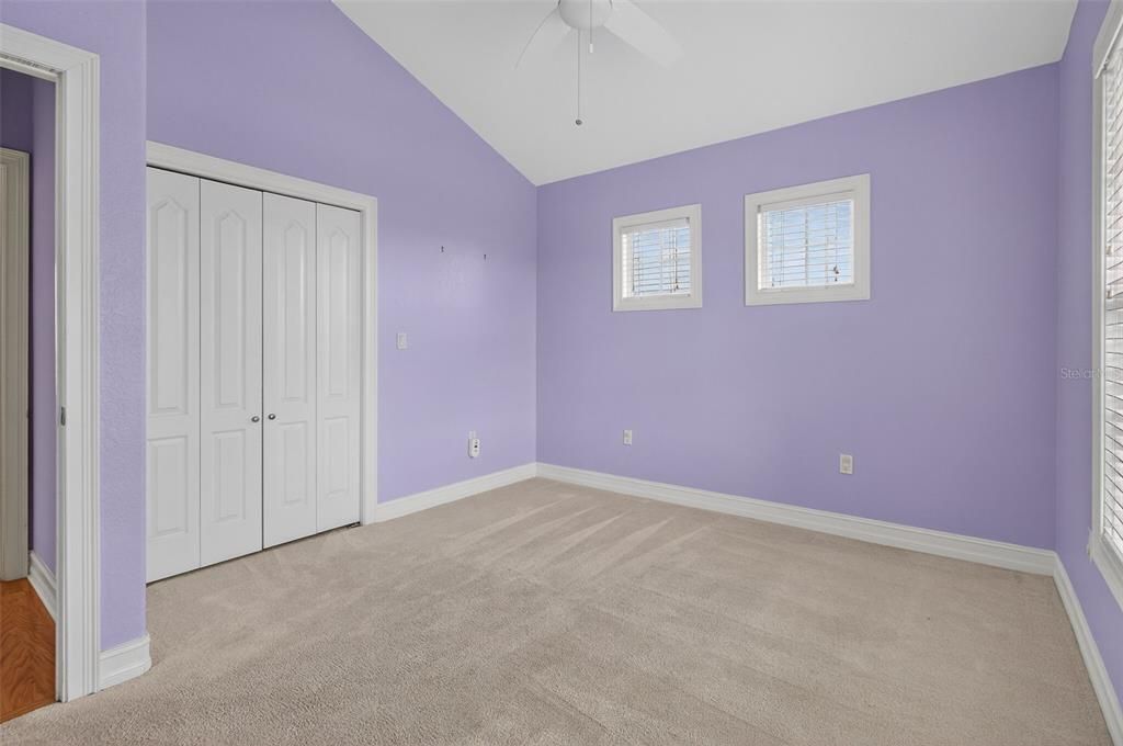 Activo con contrato: $1,999,000 (5 camas, 5 baños, 3717 Pies cuadrados)