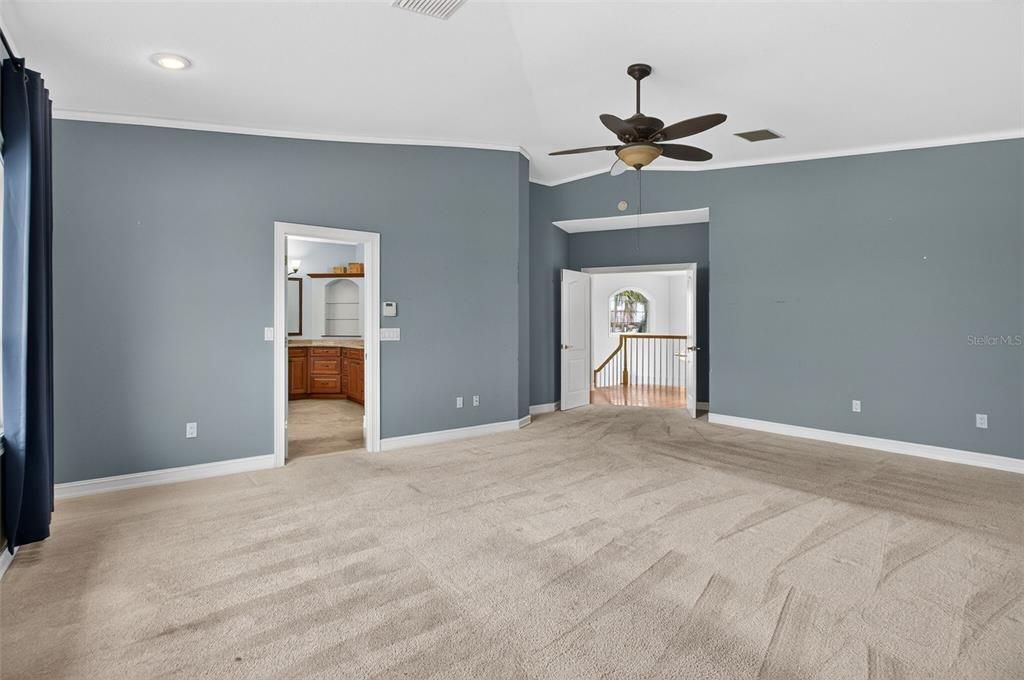 Activo con contrato: $1,999,000 (5 camas, 5 baños, 3717 Pies cuadrados)