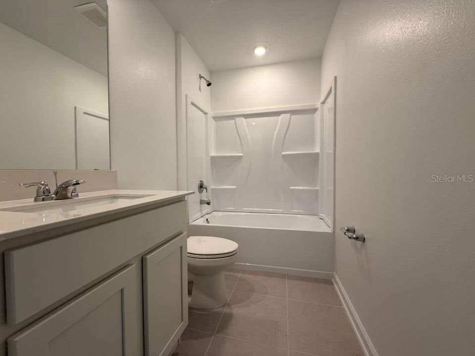 For Rent: $1,900 (4 beds, 2 baths, 1874 Square Feet)