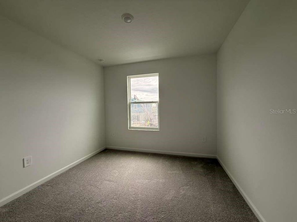 For Rent: $1,900 (4 beds, 2 baths, 1874 Square Feet)