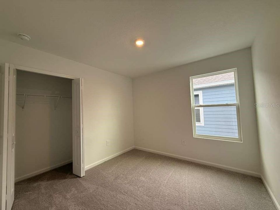 For Rent: $1,900 (4 beds, 2 baths, 1874 Square Feet)