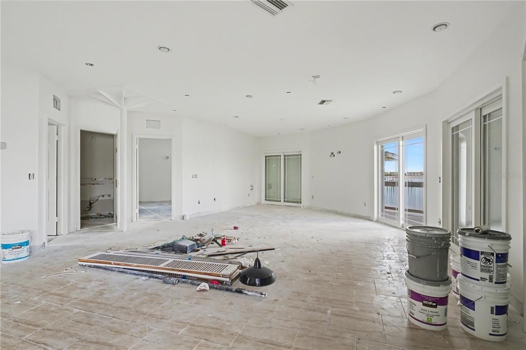 Activo con contrato: $850,000 (3 camas, 4 baños, 2670 Pies cuadrados)