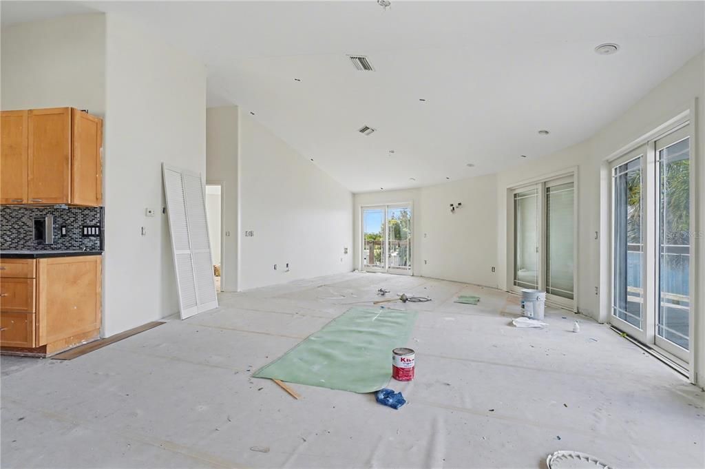 Activo con contrato: $850,000 (3 camas, 4 baños, 2670 Pies cuadrados)