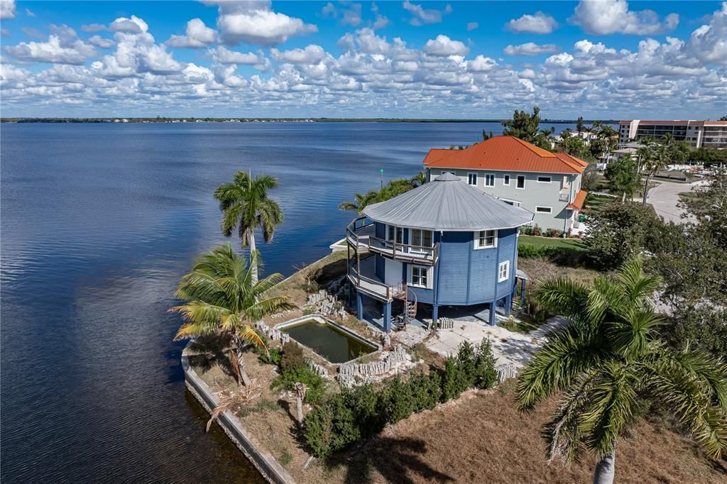 Activo con contrato: $850,000 (3 camas, 4 baños, 2670 Pies cuadrados)