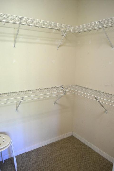 Activo con contrato: $3,000 (2 camas, 2 baños, 1524 Pies cuadrados)
