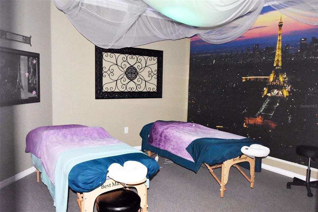 Activo con contrato: $799,995 (0 camas, 0 baños, 2500 Pies cuadrados)