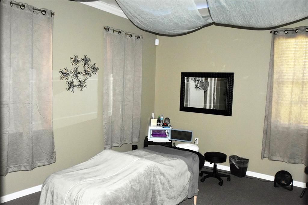 Activo con contrato: $799,995 (0 camas, 0 baños, 2500 Pies cuadrados)