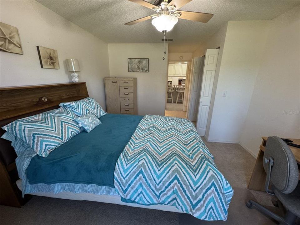 На продажу: $140,000 (2 спален, 2 ванн, 958 Квадратных фут)