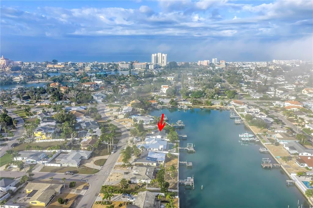 Под контрактом: $995,000 (2 спален, 2 ванн, 1379 Квадратных фут)