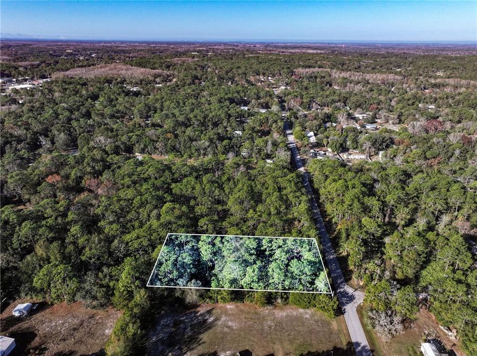 На продажу: $34,700 (1.00 acres)