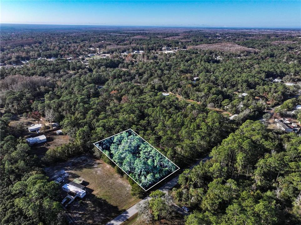 На продажу: $34,700 (1.00 acres)