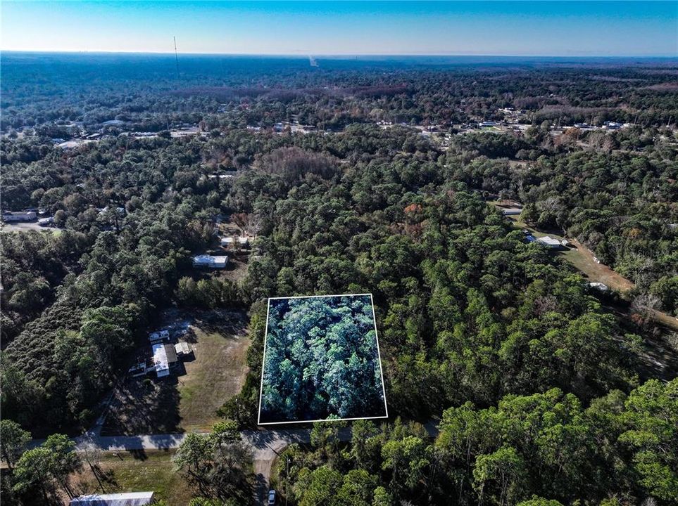На продажу: $34,700 (1.00 acres)