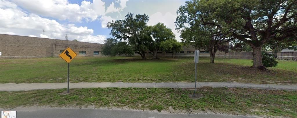 На продажу: $100,000 (0.41 acres)