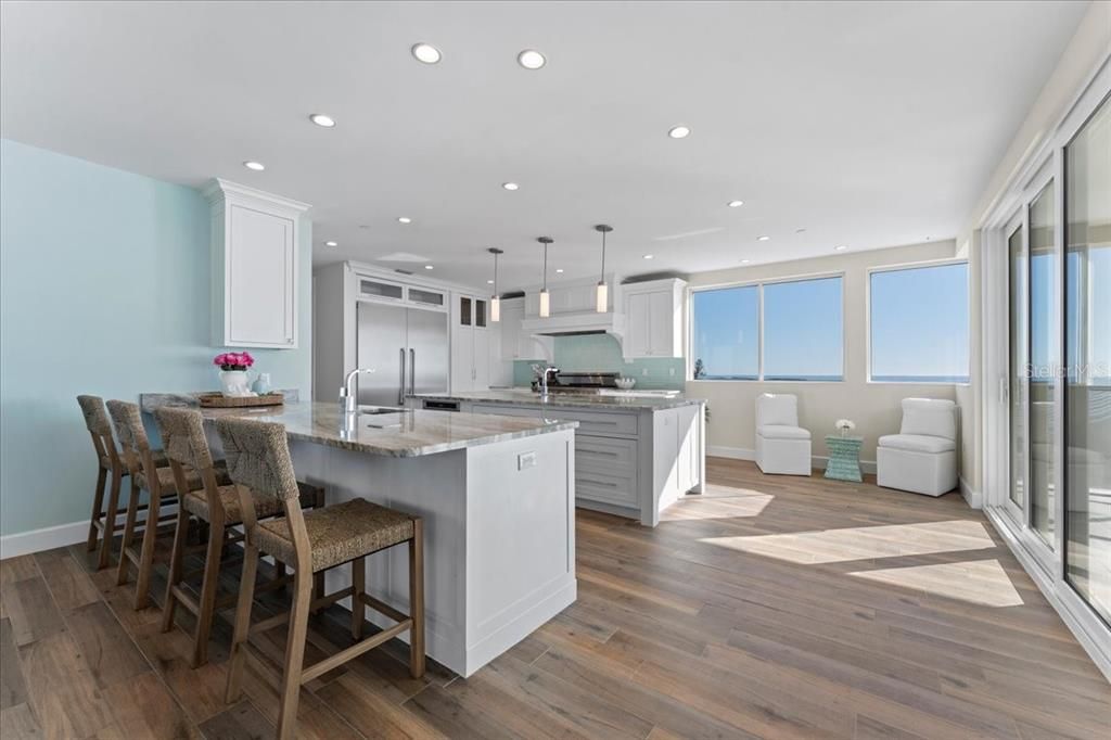 На продажу: $4,100,000 (4 спален, 3 ванн, 3667 Квадратных фут)