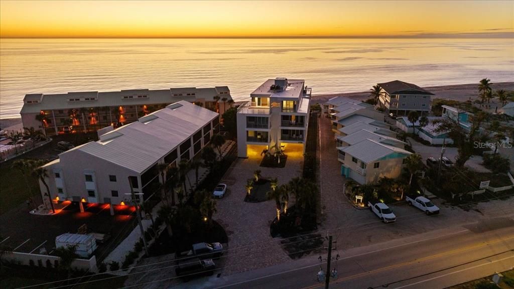 На продажу: $4,100,000 (4 спален, 3 ванн, 3667 Квадратных фут)