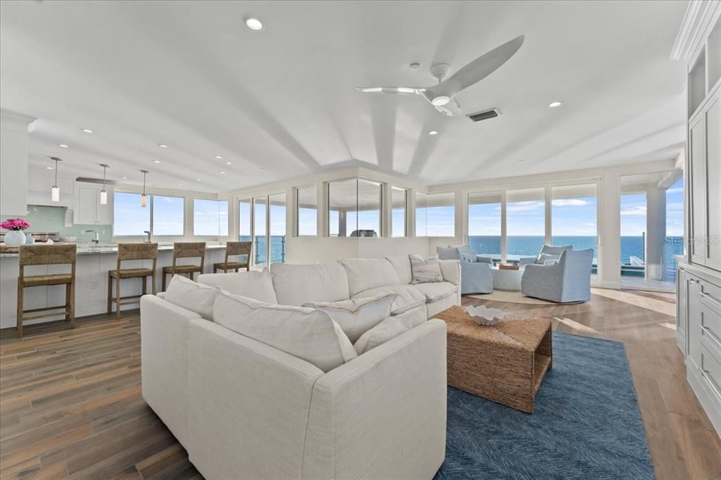 На продажу: $4,100,000 (4 спален, 3 ванн, 3667 Квадратных фут)