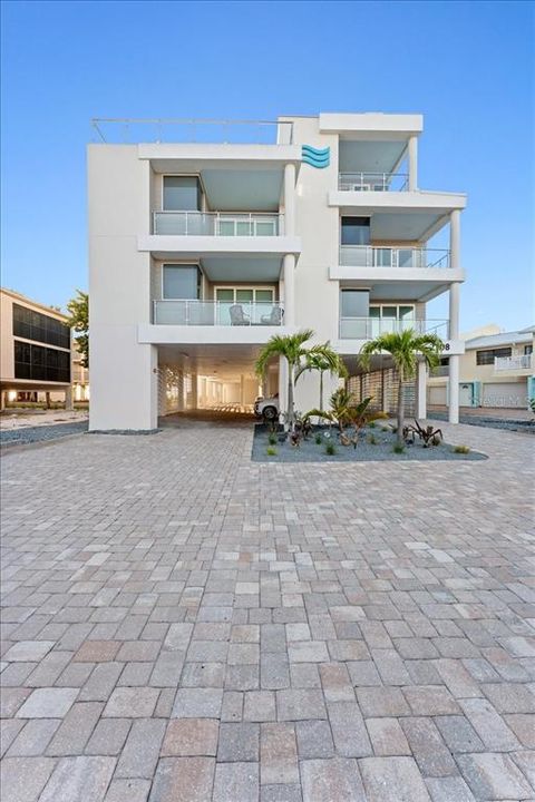 На продажу: $4,100,000 (4 спален, 3 ванн, 3667 Квадратных фут)