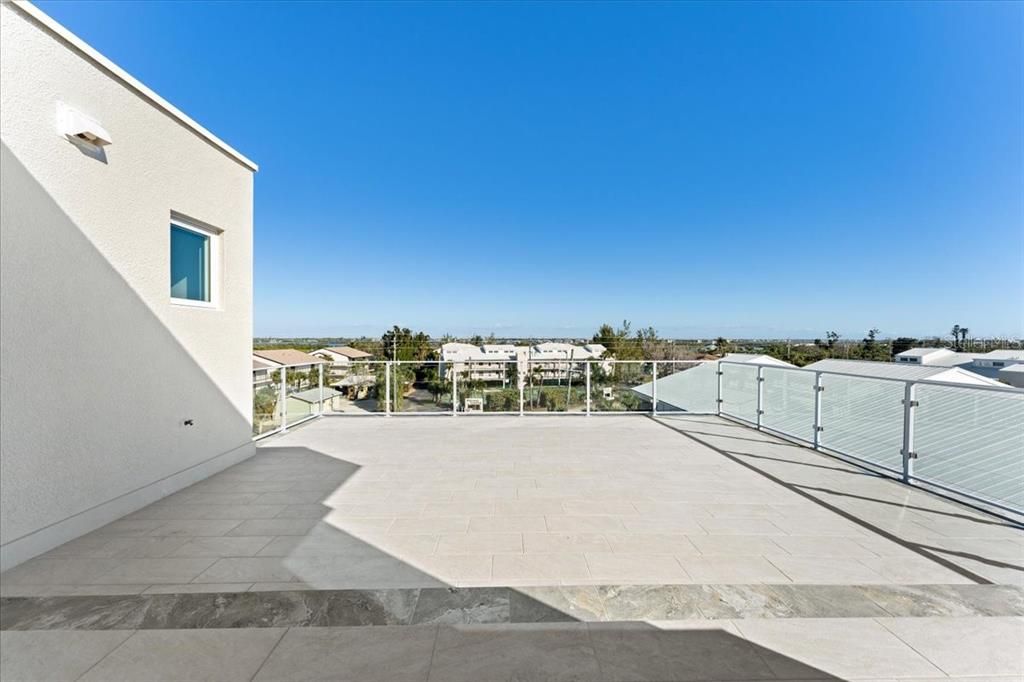 На продажу: $4,100,000 (4 спален, 3 ванн, 3667 Квадратных фут)