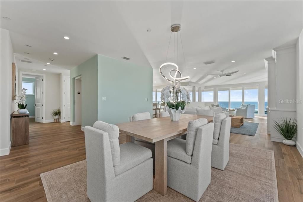 На продажу: $4,100,000 (4 спален, 3 ванн, 3667 Квадратных фут)