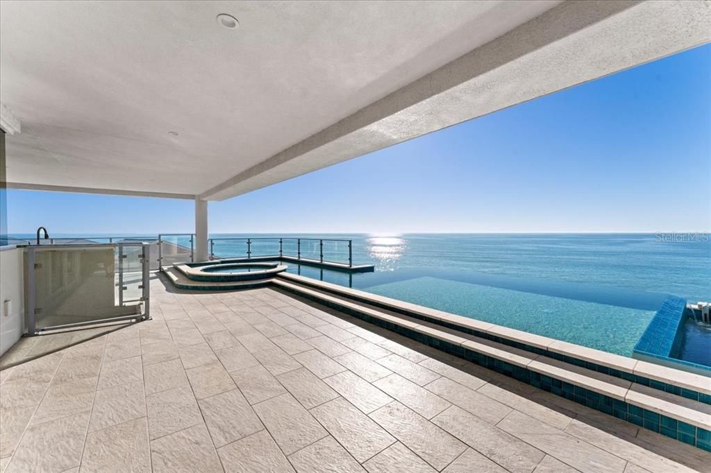 На продажу: $4,100,000 (4 спален, 3 ванн, 3667 Квадратных фут)