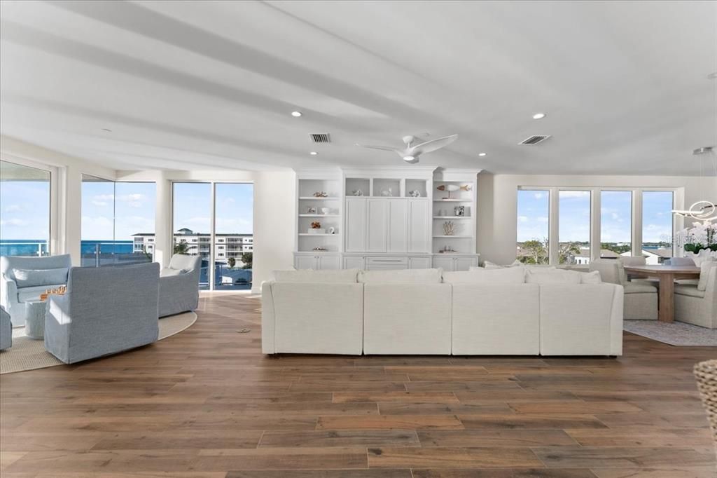 На продажу: $4,100,000 (4 спален, 3 ванн, 3667 Квадратных фут)