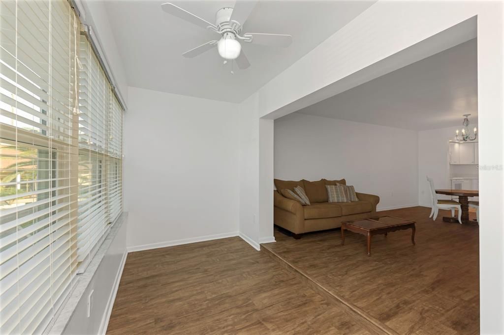 Activo con contrato: $124,900 (1 camas, 1 baños, 738 Pies cuadrados)