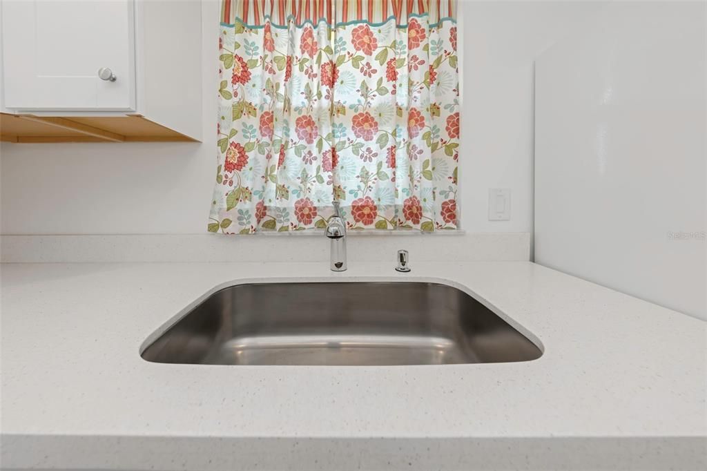 Activo con contrato: $124,900 (1 camas, 1 baños, 738 Pies cuadrados)