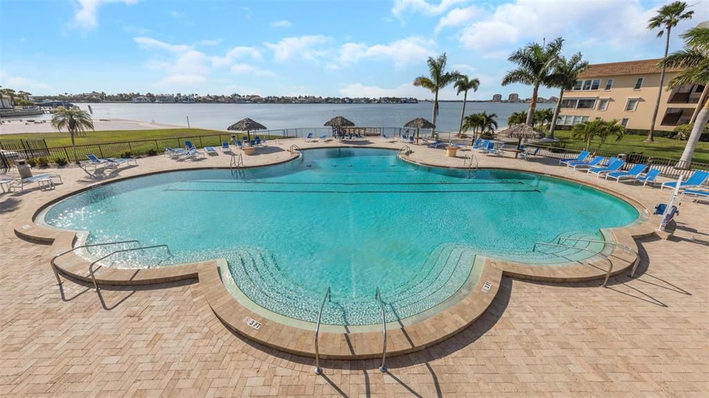 Activo con contrato: $124,900 (1 camas, 1 baños, 738 Pies cuadrados)