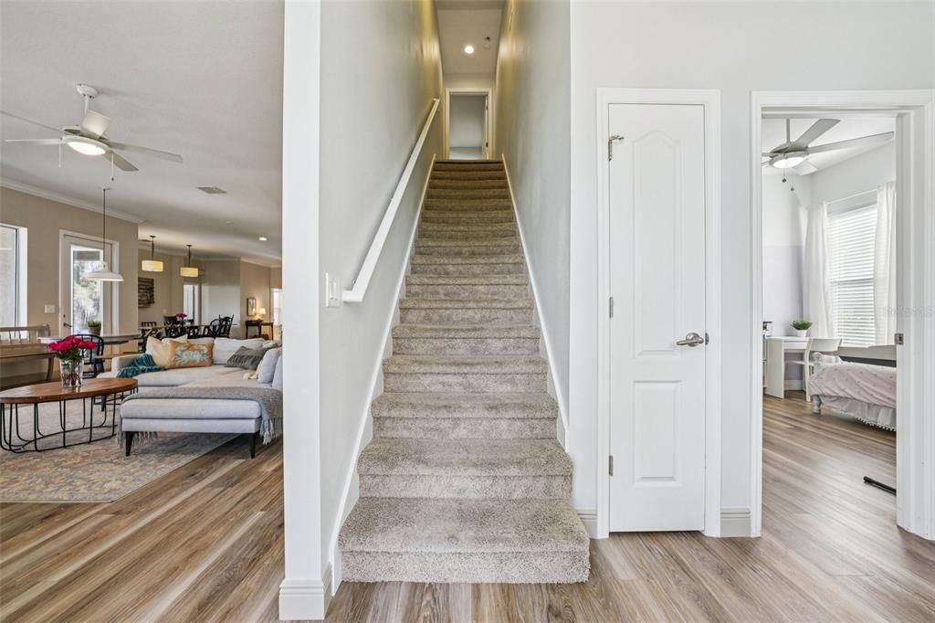 En Venta: $995,000 (5 camas, 3 baños, 3751 Pies cuadrados)
