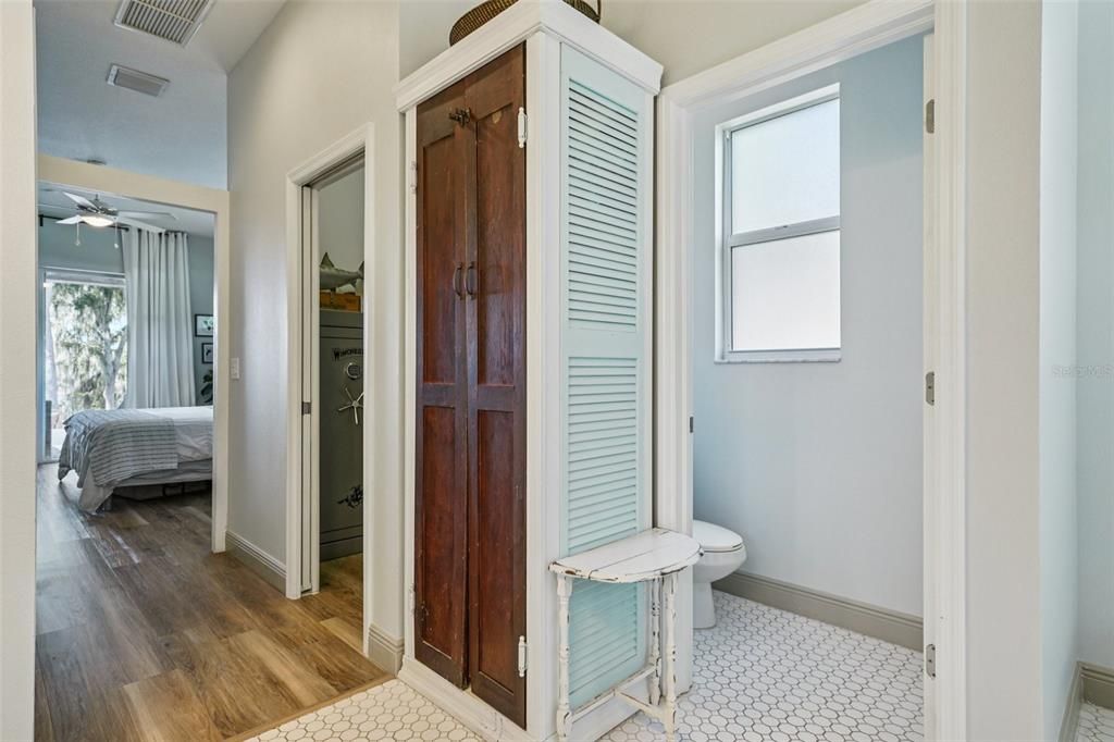 En Venta: $995,000 (5 camas, 3 baños, 3751 Pies cuadrados)