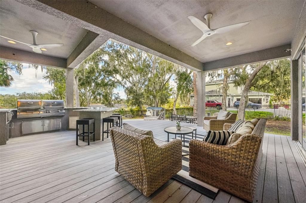 En Venta: $995,000 (5 camas, 3 baños, 3751 Pies cuadrados)