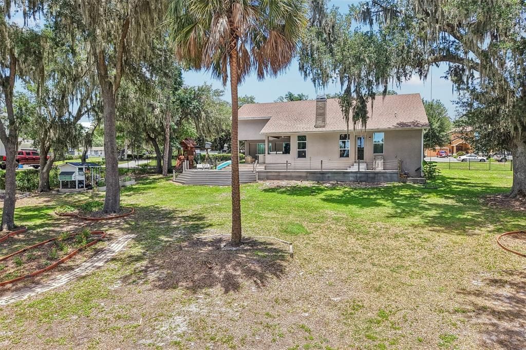 En Venta: $995,000 (5 camas, 3 baños, 3751 Pies cuadrados)