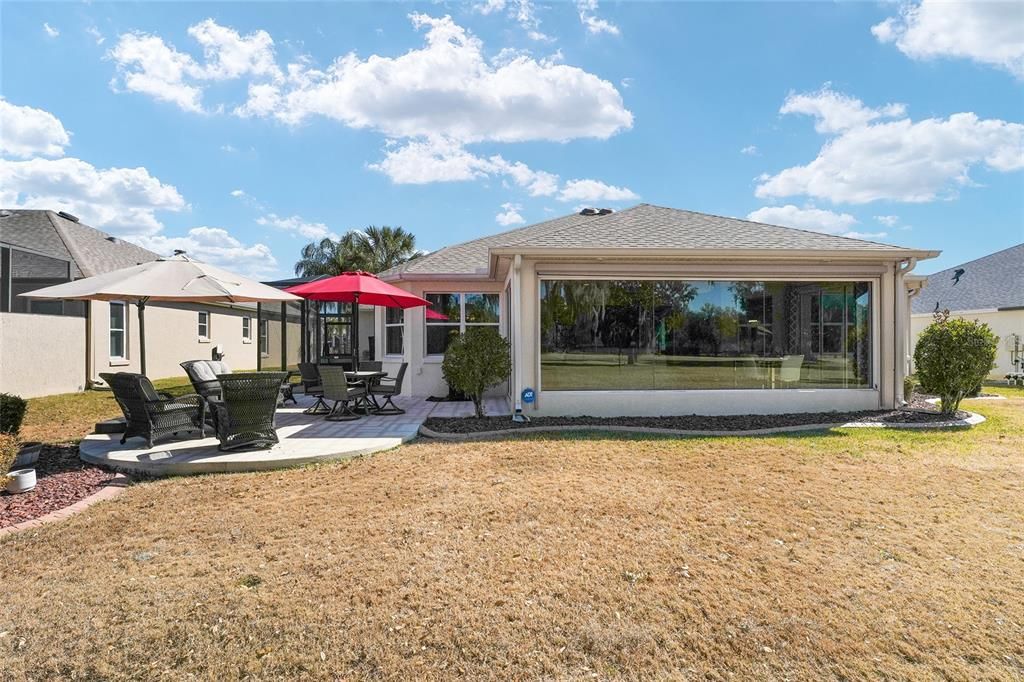 Active With Contract: $860,000 (3 beds, 2 baths, 2543 Square Feet)
