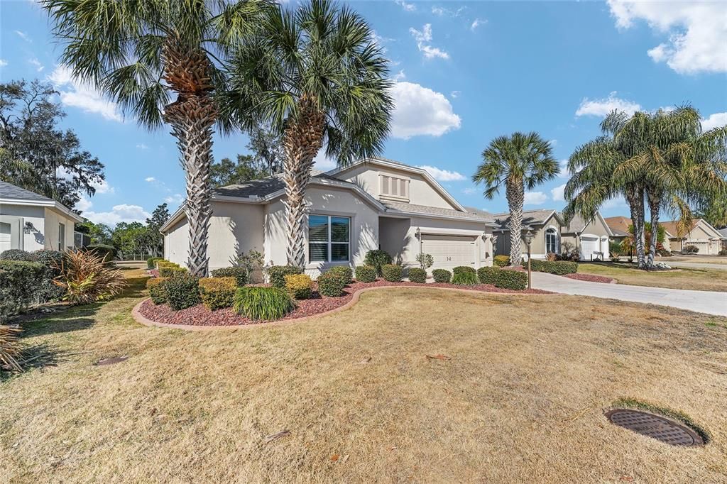 Active With Contract: $860,000 (3 beds, 2 baths, 2543 Square Feet)