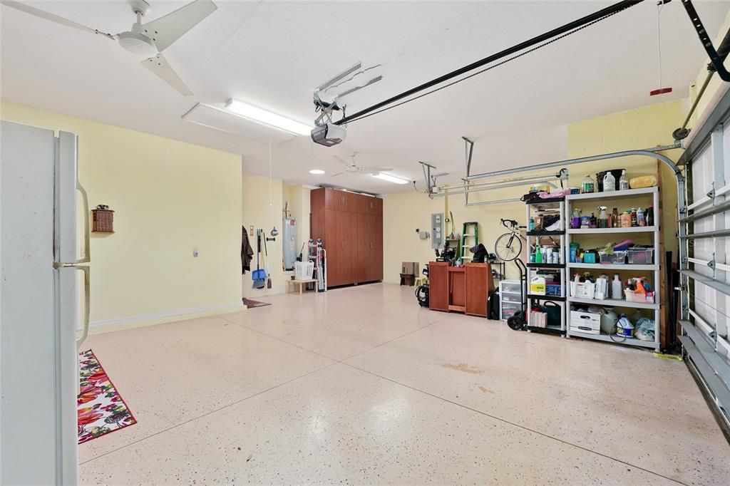 Active With Contract: $860,000 (3 beds, 2 baths, 2543 Square Feet)