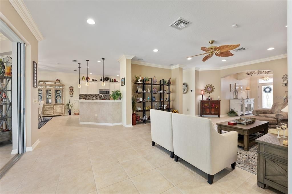 Active With Contract: $860,000 (3 beds, 2 baths, 2543 Square Feet)