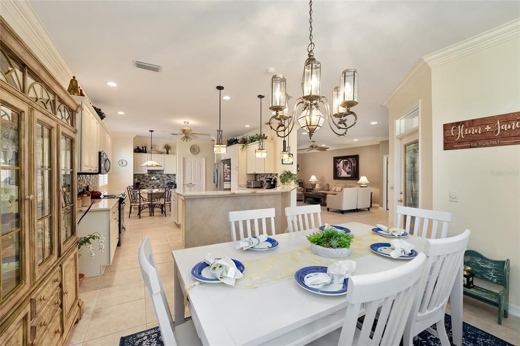 Active With Contract: $860,000 (3 beds, 2 baths, 2543 Square Feet)