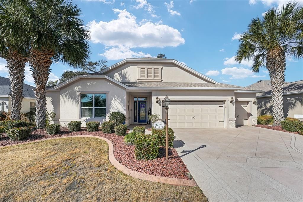 Active With Contract: $860,000 (3 beds, 2 baths, 2543 Square Feet)