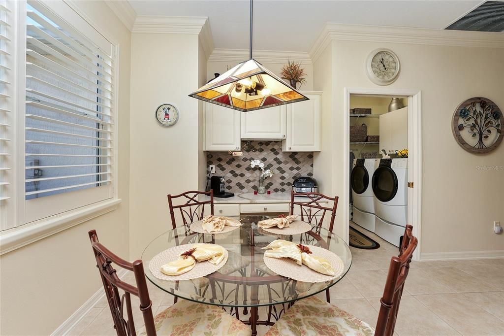 Active With Contract: $860,000 (3 beds, 2 baths, 2543 Square Feet)