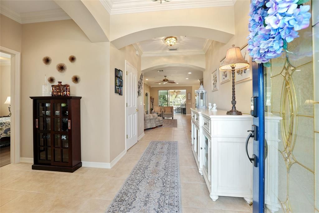 Active With Contract: $860,000 (3 beds, 2 baths, 2543 Square Feet)