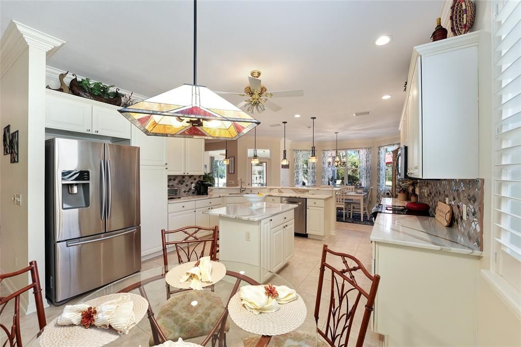 Active With Contract: $860,000 (3 beds, 2 baths, 2543 Square Feet)