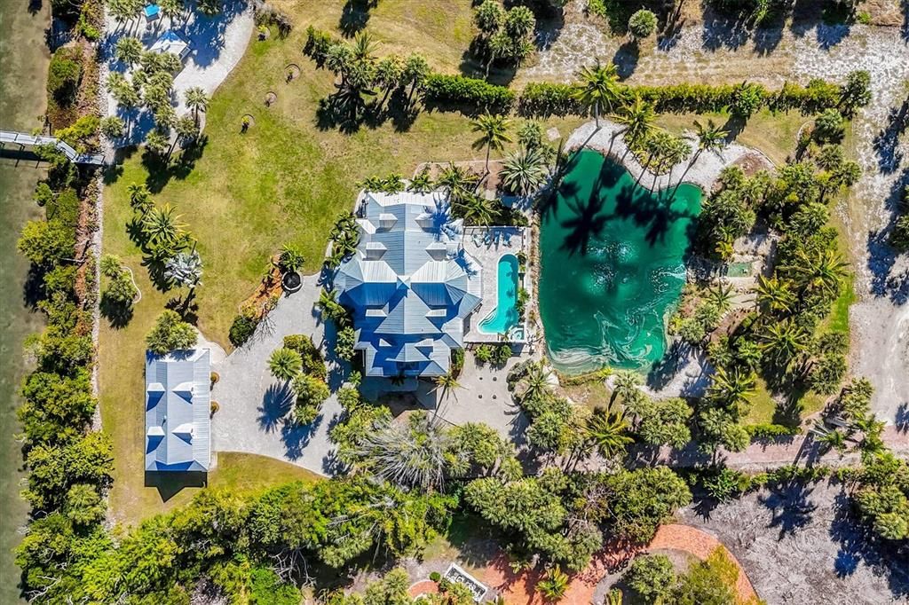 На продажу: $4,200,000 (5 спален, 4 ванн, 4243 Квадратных фут)