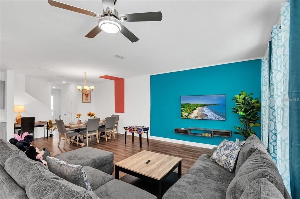 En Venta: $375,000 (3 camas, 2 baños, 2174 Pies cuadrados)