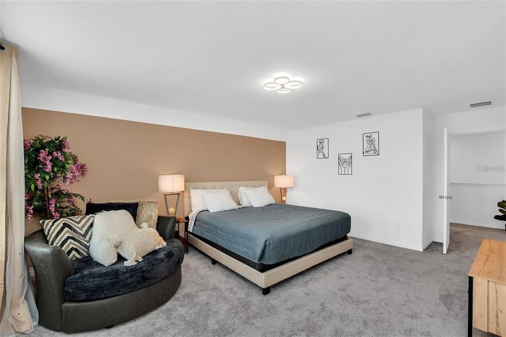 En Venta: $375,000 (3 camas, 2 baños, 2174 Pies cuadrados)