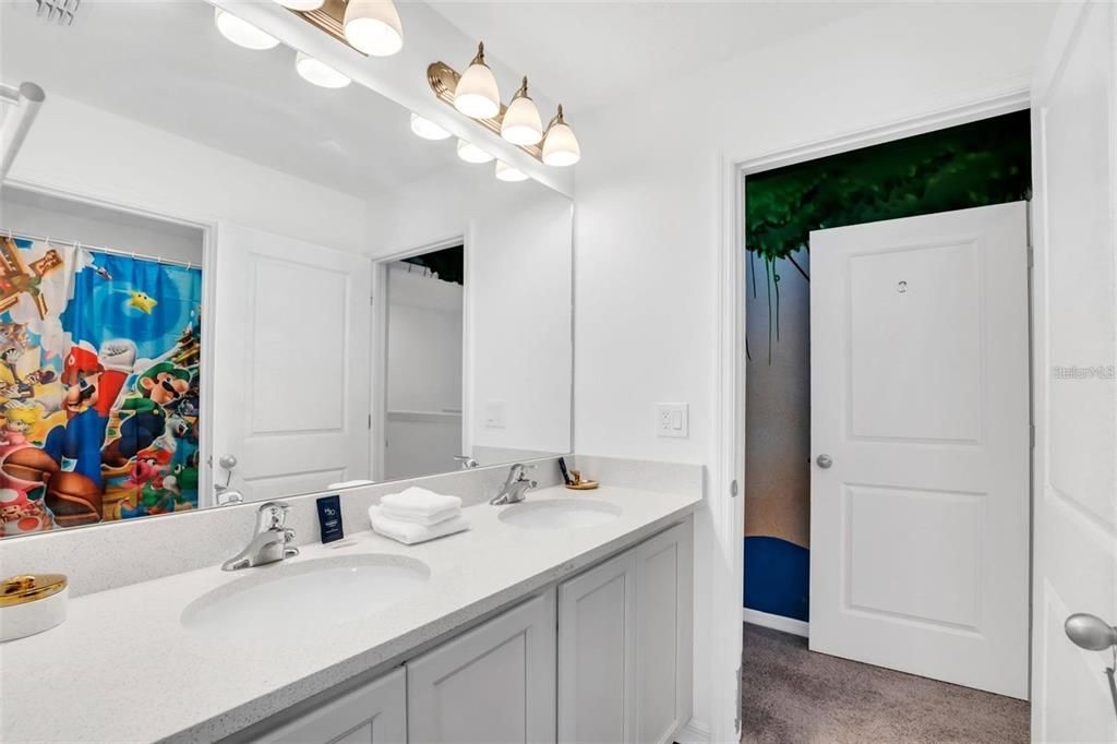 En Venta: $375,000 (3 camas, 2 baños, 2174 Pies cuadrados)