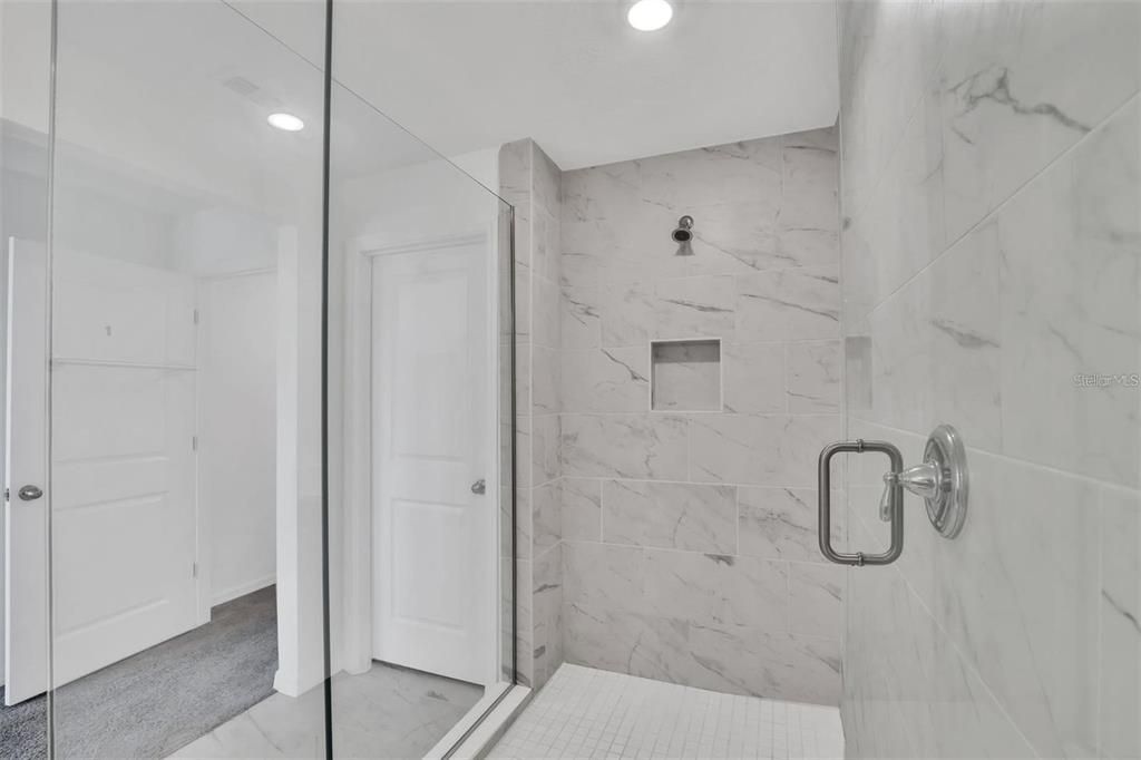 En Venta: $375,000 (3 camas, 2 baños, 2174 Pies cuadrados)